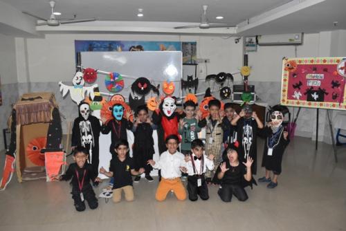 HALLOWEEN PARTY